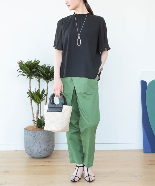 BEAMS HEART（ビームスハート）の「BEAMS HEART / 楊柳 ハイネック プルオーバー ブラウス（シャツ/ブラウス・レディース・ブラック/ベージュ/アイボリー/ライトパープル/ミント/パープル系その他4/オフホワイト・FREE）」の22枚目の写真