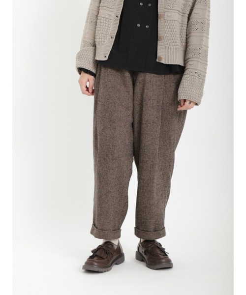 Samansa Mos2（サマンサ モスモス）の「やわらか起毛綿麻裾ダブルタックパンツ（その他パンツ・レディース・ブラウン/グリーン/ベージュ/チャコール・ﾌﾘ-）」の3枚目の写真