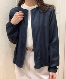 シンプルブルゾン