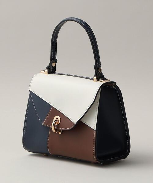 Carol J.(キャロルジェイ)の「<GIANNI NOTARO Carol J.> Patch(ショルダーバッグ・レディース・ブラック/ネイビー・FREE)」の3枚目の写真