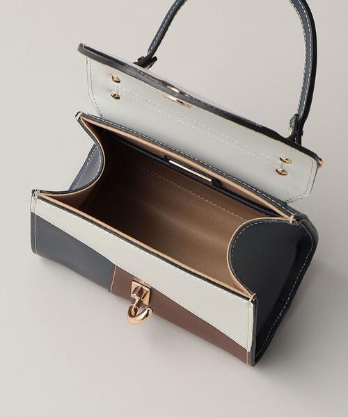 Carol J.(キャロルジェイ)の「<GIANNI NOTARO Carol J.> Patch(ショルダーバッグ・レディース・ブラック/ネイビー・FREE)」の5枚目の写真