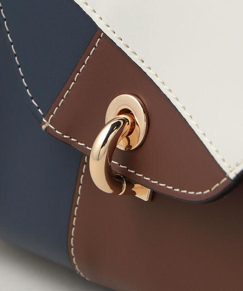 Carol J.(キャロルジェイ)の「<GIANNI NOTARO Carol J.> Patch(ショルダーバッグ・レディース・ブラック/ネイビー・FREE)」の10枚目の写真