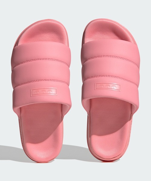 adidas（アディダス）の「アディレッタ エッセンシャル サンダル / Adilette Essential Slides / アディダスオリジナルス adidas Originals（サンダル・レディース・レッド/ピンク・25.5cm/27.5cm/23.5cm/22.5cm/28.5cm/26.5cm/24.5cm）」の11枚目の写真