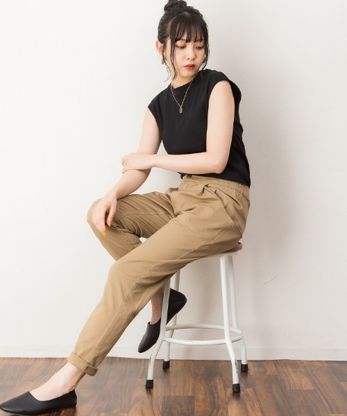 atONE(アットワン)の「atONE 立体ポケットストレッチツイルテーパード(その他パンツ・レディース・ベージュ/カーキ/ブラック・LL/3L/L/4L/M)」の13枚目の写真