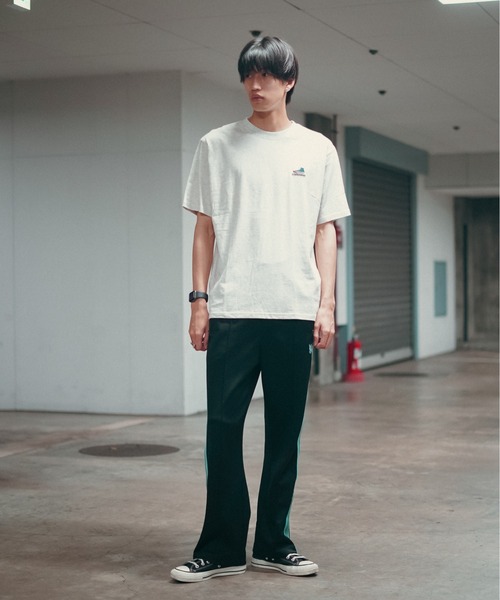 CONVERSE(コンバース)の「【CONVERSE/コンバース】シューズ ブランドロゴ ワンポイント刺繍 Tシャツ オールスター刺繍(Tシャツ/カットソー・メンズ・サックスブルー/ダークグリーン/オフホワイト/ホワイト/ブラック・MEDIUM/LARGE/X-LARGE)」の20枚目の写真