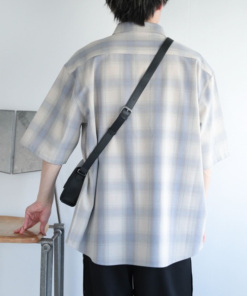 SENSE OF PLACE by URBAN RESEARCH(センスオブプレイスバイアーバンリサーチ)の「エクストラルーズシャツ(5分袖)(シャツ/ブラウス・メンズ・ベージュ/チャコールグレー/ライトベージュ/ライトブルー/ブラック・MEDIUM/LARGE)」の12枚目の写真