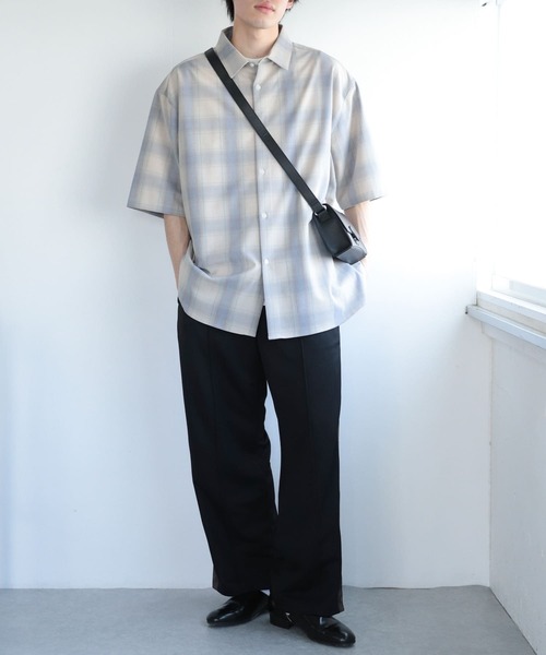 SENSE OF PLACE by URBAN RESEARCH(センスオブプレイスバイアーバンリサーチ)の「エクストラルーズシャツ(5分袖)(シャツ/ブラウス・メンズ・ベージュ/チャコールグレー/ライトベージュ/ライトブルー/ブラック・MEDIUM/LARGE)」の19枚目の写真