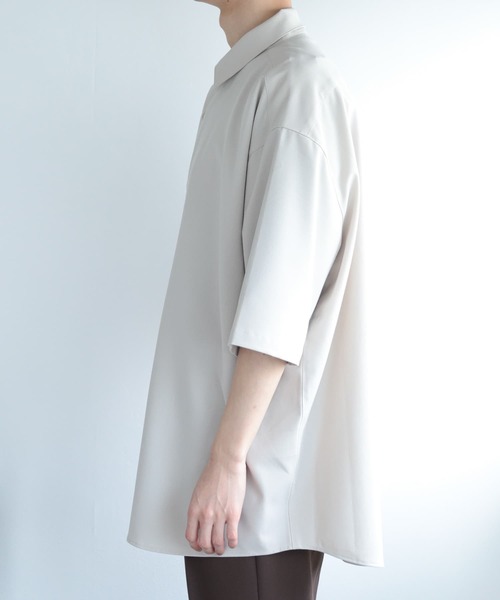 SENSE OF PLACE by URBAN RESEARCH(センスオブプレイスバイアーバンリサーチ)の「エクストラルーズシャツ(5分袖)(シャツ/ブラウス・メンズ・ベージュ/チャコールグレー/ライトベージュ/ライトブルー/ブラック・MEDIUM/LARGE)」の15枚目の写真