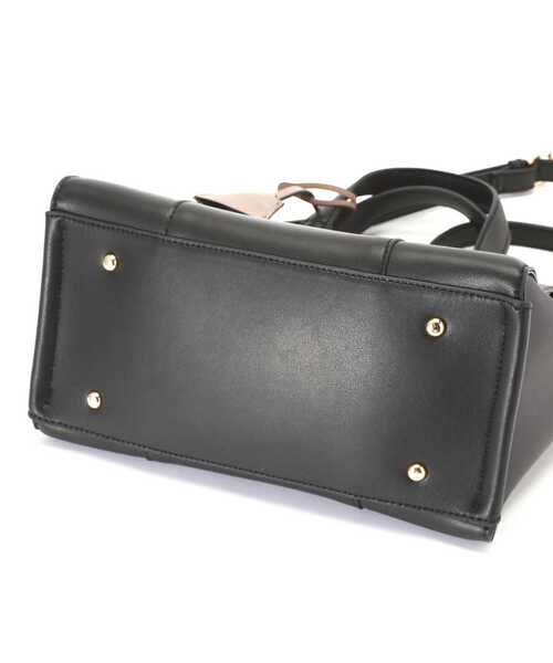 N.（N. Natural Beauty Basic）（エヌエヌナチュラルビューティーベーシック）の「◆フラップデザイン２ｗａｙショルダーバッグ（ショルダーバッグ・レディース・ブラック/グレイッシュベージュ/レモンイエロー・ﾌﾘ-）」の12枚目の写真