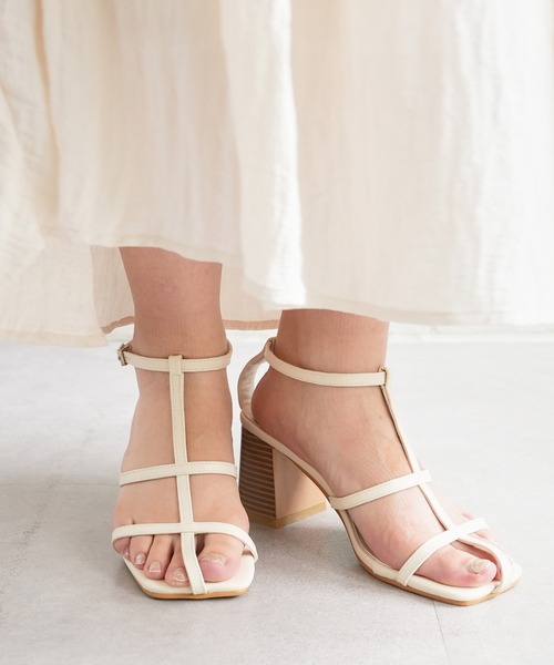 DISCOAT（ディスコート）の「センターストラップスタックヒールサンダル（サンダル・レディース・ブラック/シルバー/アイボリー・MEDIUM/LARGE）」の14枚目の写真