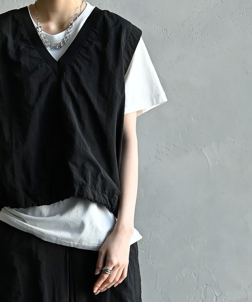 funda mine（ファンダマイン）の「funda mine 【セットアップ対応可】ナイロンドライワッシャーベスト（ベスト・レディース・ブラック・FREE）」の2枚目の写真