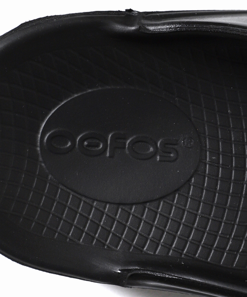 plage（プラージュ）の「【OOFOS/ウーフォス】 Oolala サンダル（サンダル・レディース・ホワイト/ブラック・23cm/24cm/25cm）」の16枚目の写真