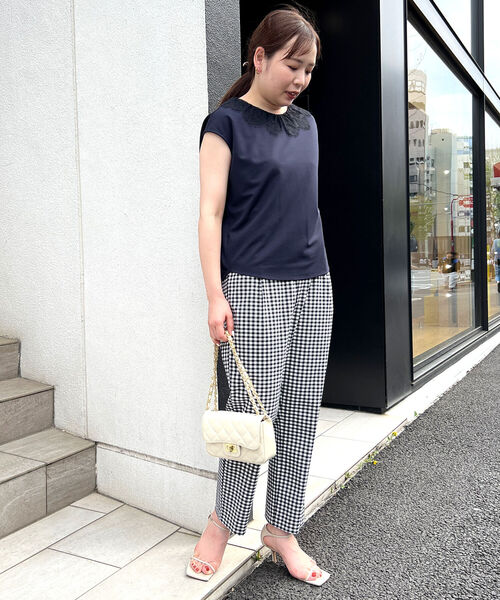 NOLLEY’S(ノーリーズ)の「ストレッチポンチレース衿フレンチTシャツ(Tシャツ/カットソー・レディース・オフホワイト/ブラック/ネイビー・FREE)」の13枚目の写真