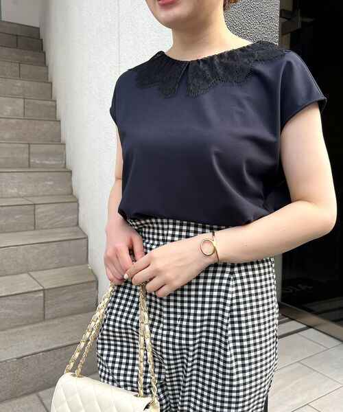 NOLLEY’S(ノーリーズ)の「ストレッチポンチレース衿フレンチTシャツ(Tシャツ/カットソー・レディース・オフホワイト/ブラック/ネイビー・FREE)」の15枚目の写真
