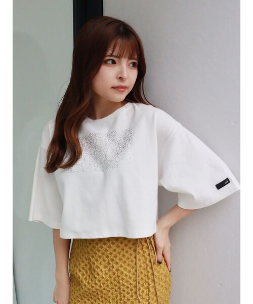 MURUA(ムルーア)の「モノグラムTシャツ(Tシャツ/カットソー・レディース・ホワイト/ブラック・FREE)」の17枚目の写真