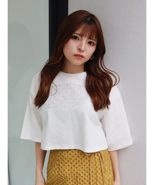 MURUA(ムルーア)の「モノグラムTシャツ(Tシャツ/カットソー・レディース・ホワイト/ブラック・FREE)」の18枚目の写真