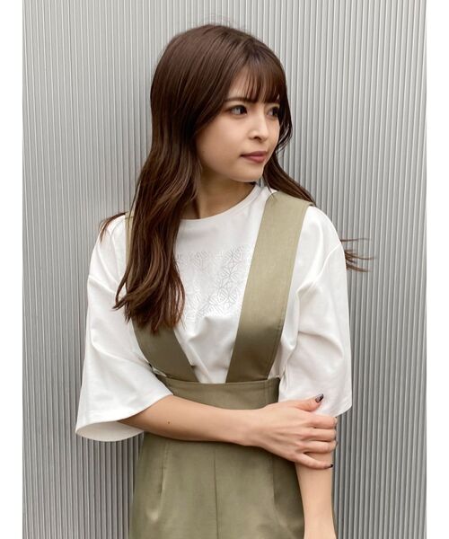MURUA(ムルーア)の「モノグラムTシャツ(Tシャツ/カットソー・レディース・ホワイト/ブラック・FREE)」の5枚目の写真