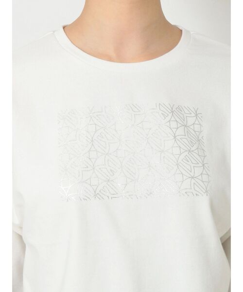 MURUA(ムルーア)の「モノグラムTシャツ(Tシャツ/カットソー・レディース・ホワイト/ブラック・FREE)」の11枚目の写真