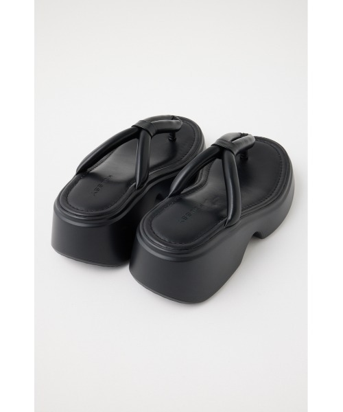 MOUSSY（マウジー）の「PLATFORM THONG SANDAL（サンダル・レディース・ホワイト/ブラック・SMALL/MEDIUM/LARGE）」の16枚目の写真