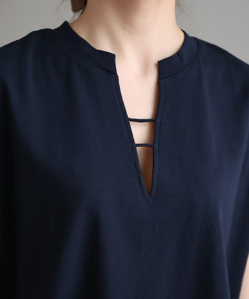sakishimatokyo(サキシマトーキョー)の「キーネックノースリトップス(Tシャツ/カットソー・レディース・オフホワイト/グレイッシュベージュ/ネイビー・FREE)」の12枚目の写真