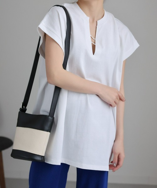 sakishimatokyo(サキシマトーキョー)の「キーネックノースリトップス(Tシャツ/カットソー・レディース・オフホワイト/グレイッシュベージュ/ネイビー・FREE)」の14枚目の写真