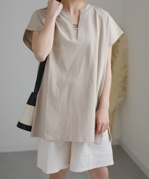 sakishimatokyo(サキシマトーキョー)の「キーネックノースリトップス(Tシャツ/カットソー・レディース・オフホワイト/グレイッシュベージュ/ネイビー・FREE)」の7枚目の写真