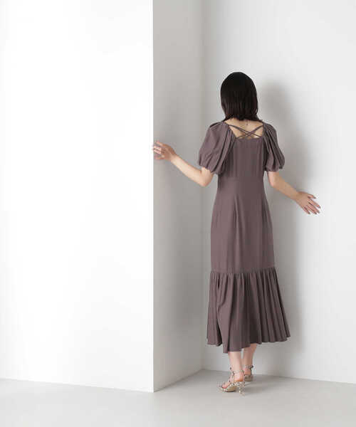 NATURAL BEAUTY BASIC（ナチュラルビューティーベーシック）の「◇バックシャンティアードワンピース（ワンピース・レディース・ピンク/チャコールグレー・SMALL/MEDIUM）」の9枚目の写真