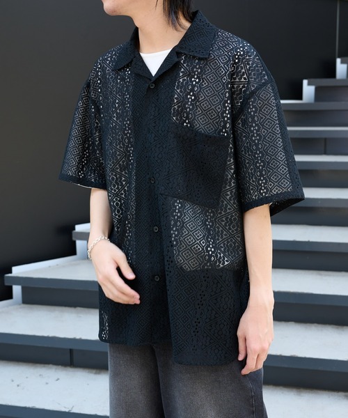 COLONY 2139(コロニートゥーワンスリーナイン)の「レース半袖シャツ(シャツ/ブラウス・メンズ・ブラック/ホワイト・MEDIUM/LARGE)」の3枚目の写真