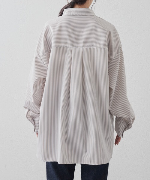 COLONY 2139（コロニートゥーワンスリーナイン）の「先染めストライプオーバーロングシャツ（シャツ/ブラウス・レディース・グレイッシュベージュ/チャコールグレー・FREE）」の22枚目の写真