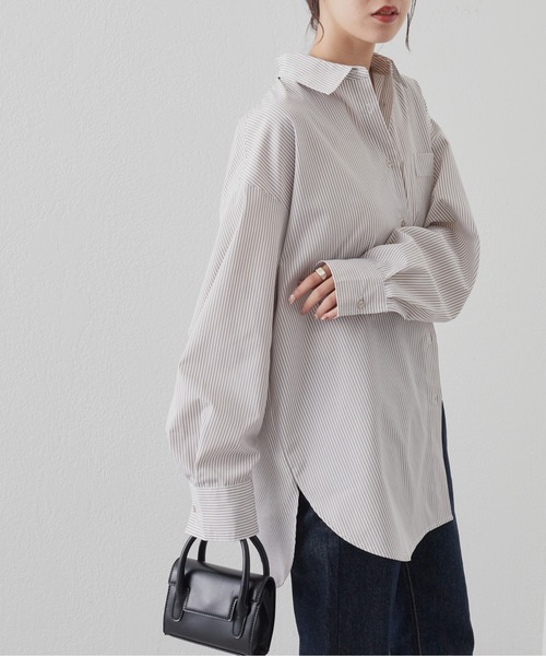 COLONY 2139（コロニートゥーワンスリーナイン）の「先染めストライプオーバーロングシャツ（シャツ/ブラウス・レディース・グレイッシュベージュ/チャコールグレー・FREE）」の14枚目の写真