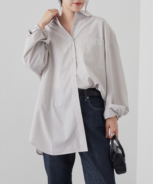 COLONY 2139（コロニートゥーワンスリーナイン）の「先染めストライプオーバーロングシャツ（シャツ/ブラウス・レディース・グレイッシュベージュ/チャコールグレー・FREE）」の16枚目の写真