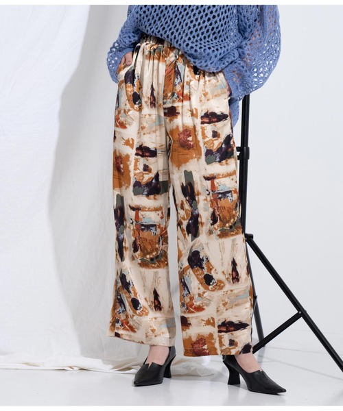 Settimissimo（セッティミッシモ）の「ヴィンテージサテンアートプリントパンツ（その他パンツ・レディース・ベージュ/オリーブ・FREE）」の2枚目の写真