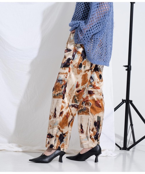 Settimissimo（セッティミッシモ）の「ヴィンテージサテンアートプリントパンツ（その他パンツ・レディース・ベージュ/オリーブ・FREE）」の3枚目の写真