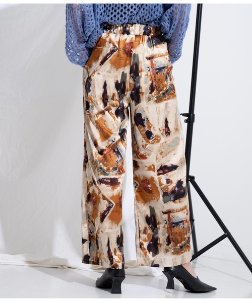 Settimissimo（セッティミッシモ）の「ヴィンテージサテンアートプリントパンツ（その他パンツ・レディース・ベージュ/オリーブ・FREE）」の4枚目の写真