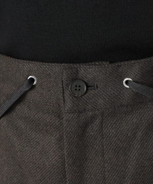 JOURNAL STANDARD（ジャーナルスタンダード）の「ACTIVEフラノジャージ イージーパンツ（スラックス・メンズ・ブラウン/チャコールグレー/グレー・SMALL/LARGE/MEDIUM）」の14枚目の写真