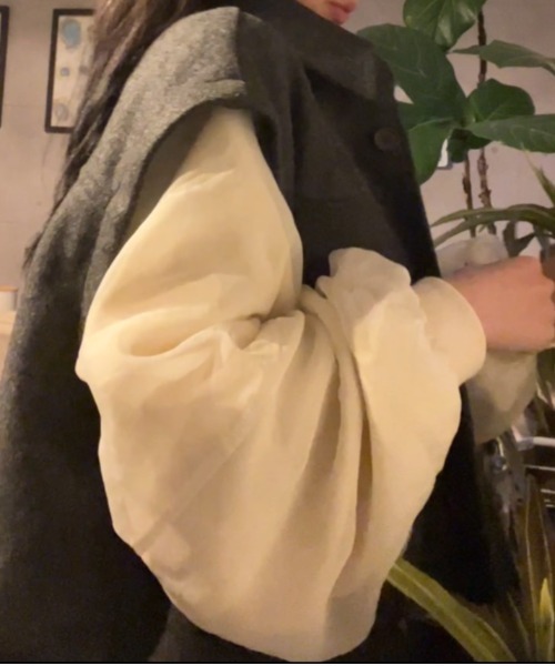 Bab（バブ）の「シアーレイヤード裏毛スウェット（スウェット・レディース・オフホワイト/ベージュ/グレイッシュベージュ/ホワイト系その他/ブラウン/ブラック/グリーン・FREE）」の10枚目の写真