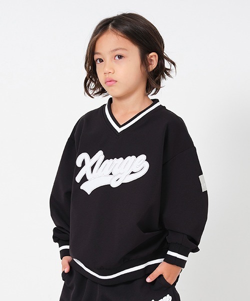 XLARGE KIDS（エクストララージキッズ）の「４ＷＡＹストレッチロゴブルオーバー（スウェット・キッズ・ライトグレー/ブラック・100cm/110cm/120cm/130cm/140cm/90cm）」の11枚目の写真