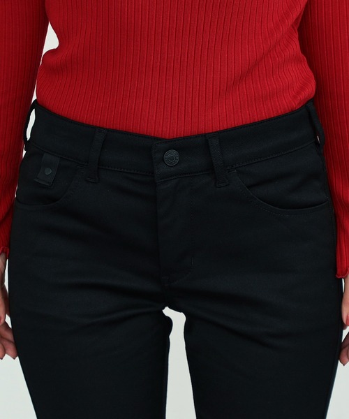 EDWIN（エドウィン）の「【色あせしにくい。ホコリがつきにくい。】ハタラクロ ブーツカットパンツ（その他パンツ・レディース・ブラック・SMALL/X-LARGE/LARGE/MEDIUM/X-SMALL）」の6枚目の写真