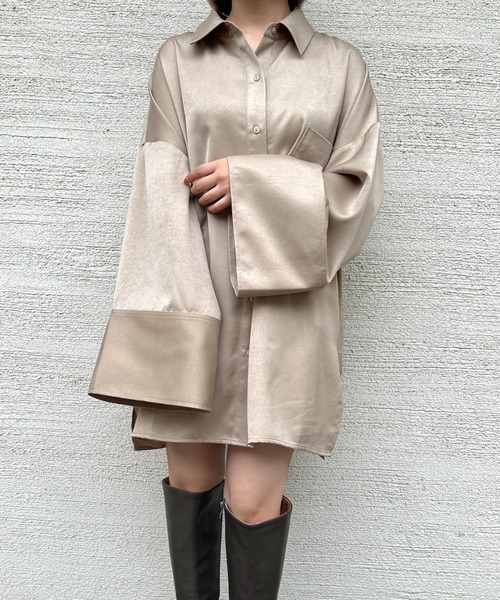 Olu.(オルドット)の「フレアスリーブマットサテンシャツ(シャツ/ブラウス・レディース・ベビーピンク/シャンパン/ネイビー・FREE)」の12枚目の写真