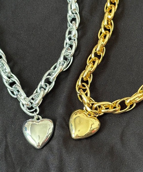 cuorequal(クオレコール)の「ビッグチェーンハートネックレス(ネックレス・レディース・ゴールド/シルバー・FREE)」の3枚目の写真
