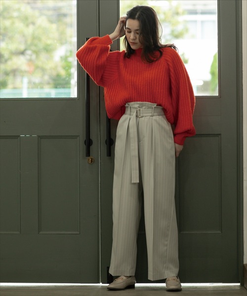 OPAQUE.CLIP（オペークドットクリップ）の「◆≪5color≫ ワイドリブハイネックニット/ボリューム袖【洗濯機洗い可】（ニット/セーター・レディース・グリーン系5/オレンジ/ナチュラル/ダークグレー/オフホワイト・40/38/42/36）」の12枚目の写真