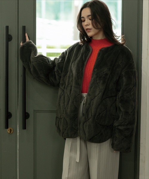 OPAQUE.CLIP（オペークドットクリップ）の「◆≪5color≫ ワイドリブハイネックニット/ボリューム袖【洗濯機洗い可】（ニット/セーター・レディース・グリーン系5/オレンジ/ナチュラル/ダークグレー/オフホワイト・40/38/42/36）」の14枚目の写真