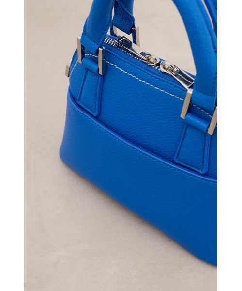 AZUL by moussy（アズールバイマウジー）の「ダブルジッパーミニバッグ（ショルダーバッグ・レディース・ブラック/アイボリー/ブルー/シルバー/グリーン系その他/ライトブルー・FREE）」の19枚目の写真