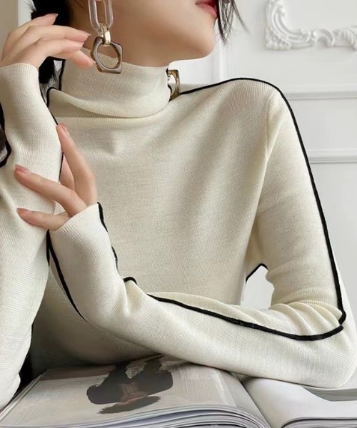 deux amour（ドゥーザムール）の「タートルネック配色パイピング使いニットプルオーバー（Tシャツ/カットソー・レディース・ホワイト/ブラック・FREE）」の2枚目の写真