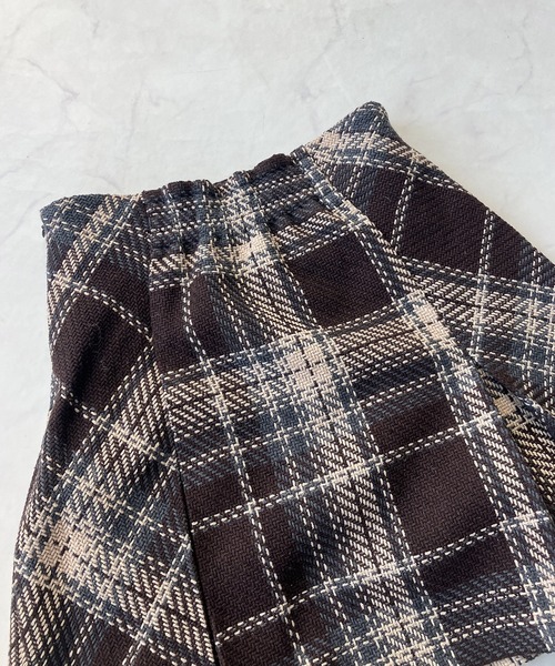 AS KNOW AS plus（アズノゥアズプラス）の「◎スラリプリーツミニスカート（スカート・レディース・ホワイト系/ホワイト系1/ブラック系/ブラウン系/ネイビー系/ブラウン系1/ベージュ系2/ブラック系2/ホワイト系2・FREE）」の21枚目の写真