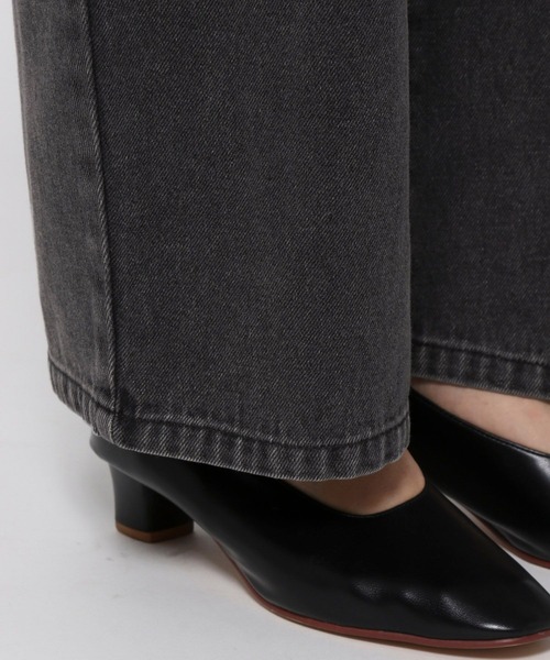 LEPSIM(レプシィム)の「カーブデニムパンツ 987515(デニムパンツ・レディース・ブルー系その他2/ブルー系その他/ブラック系その他/ライトブルー/ネイビー/ブルー系その他3/ライトグレー・MEDIUM/SMALL/LARGE)」の14枚目の写真