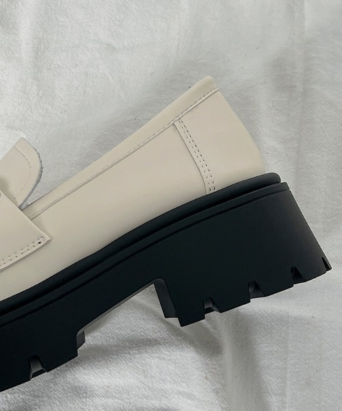 Shoes in Closet(シューズインクローゼット)の「厚底 タンクソール ビット ローファー 2452(ローファー・レディース・ブラック/アイボリー・LL/L/M/S)」の10枚目の写真