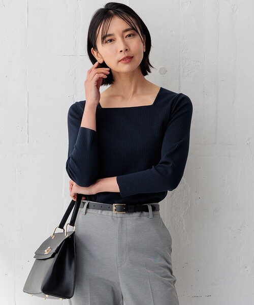 23区(ニジュウサンク)の「【洗える】コンパクトリブ スクエアネック カットソー(Tシャツ/カットソー・レディース・ベージュ系/ネイビー系/ホワイト系・38/40)」の3枚目の写真