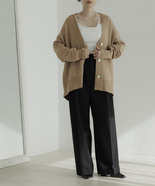 CE'E_SE'E（シーシー）の「オーバーサイズ Vネックカーディガン（カーディガン/ボレロ・レディース・ベージュ/ブラック・FREE）」の7枚目の写真