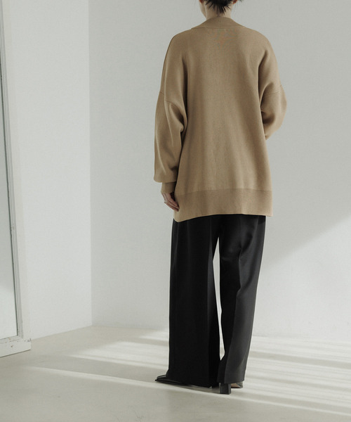 CE'E_SE'E（シーシー）の「オーバーサイズ Vネックカーディガン（カーディガン/ボレロ・レディース・ベージュ/ブラック・FREE）」の11枚目の写真